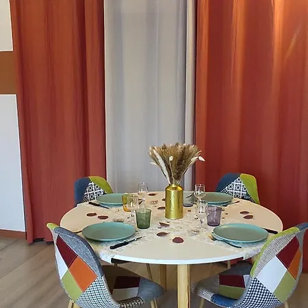 Apartment Pause